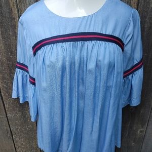 Crown & Ivy Blue Top 3/4 Sleeves